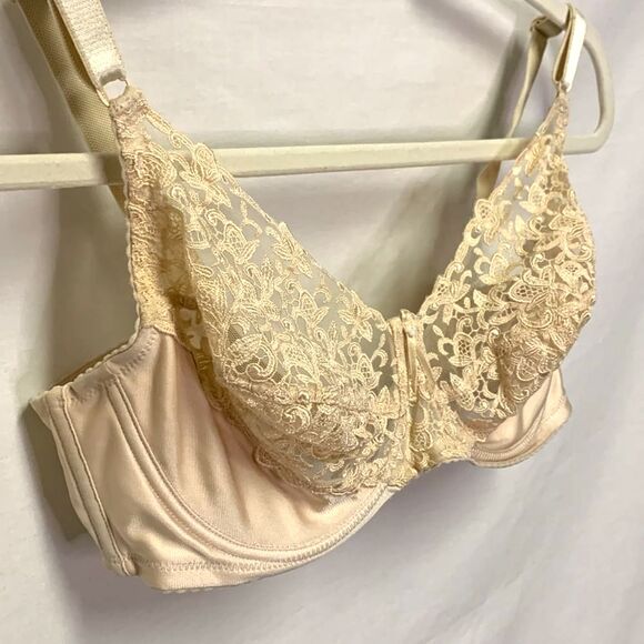 Wacoal Tapestry Tan Floral Lace and Satin Underwire Bra Size 36D - Picture 2 of 6